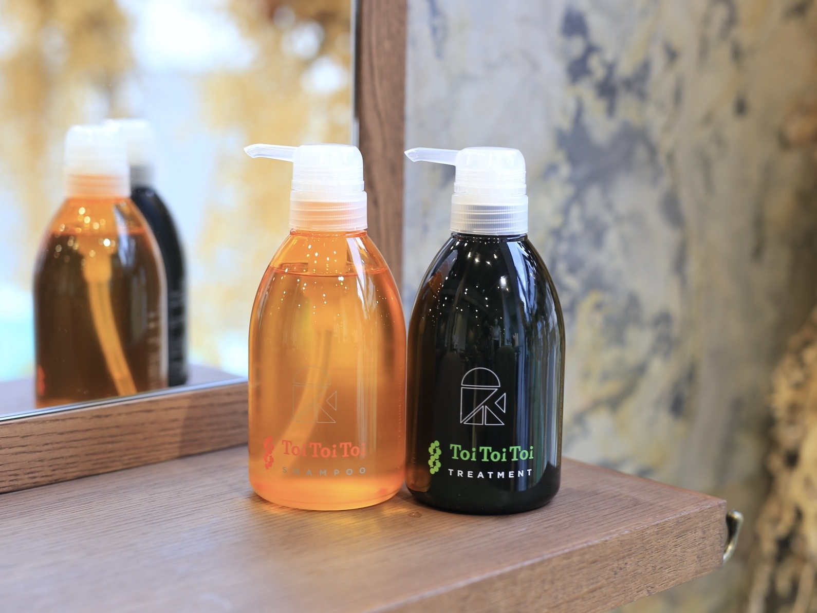 Toi Toi Toi シャンプー トリートメント セット Toi Toi Toi シャンプー・トリートメントセット 年齢髪の悩みに最適な